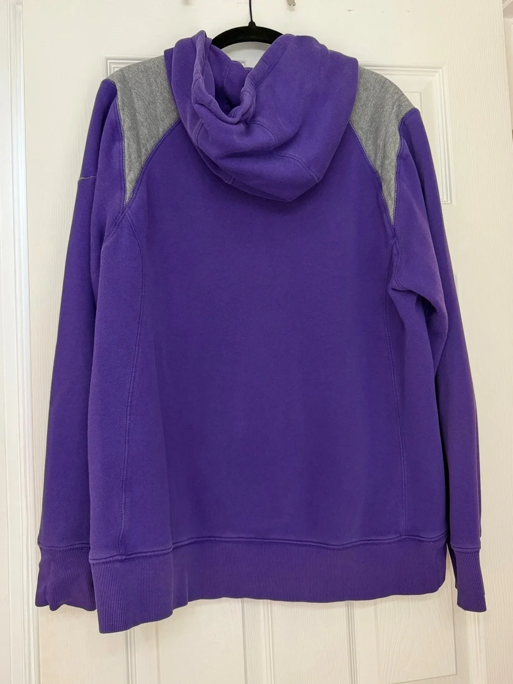 Early 2010s Nike JMU Dukes Fleece Hoodie Purple NCAA James Madison University